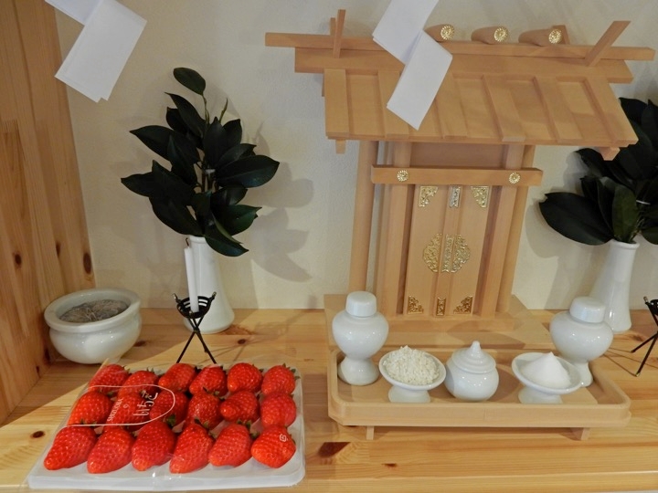 いちごのお供え